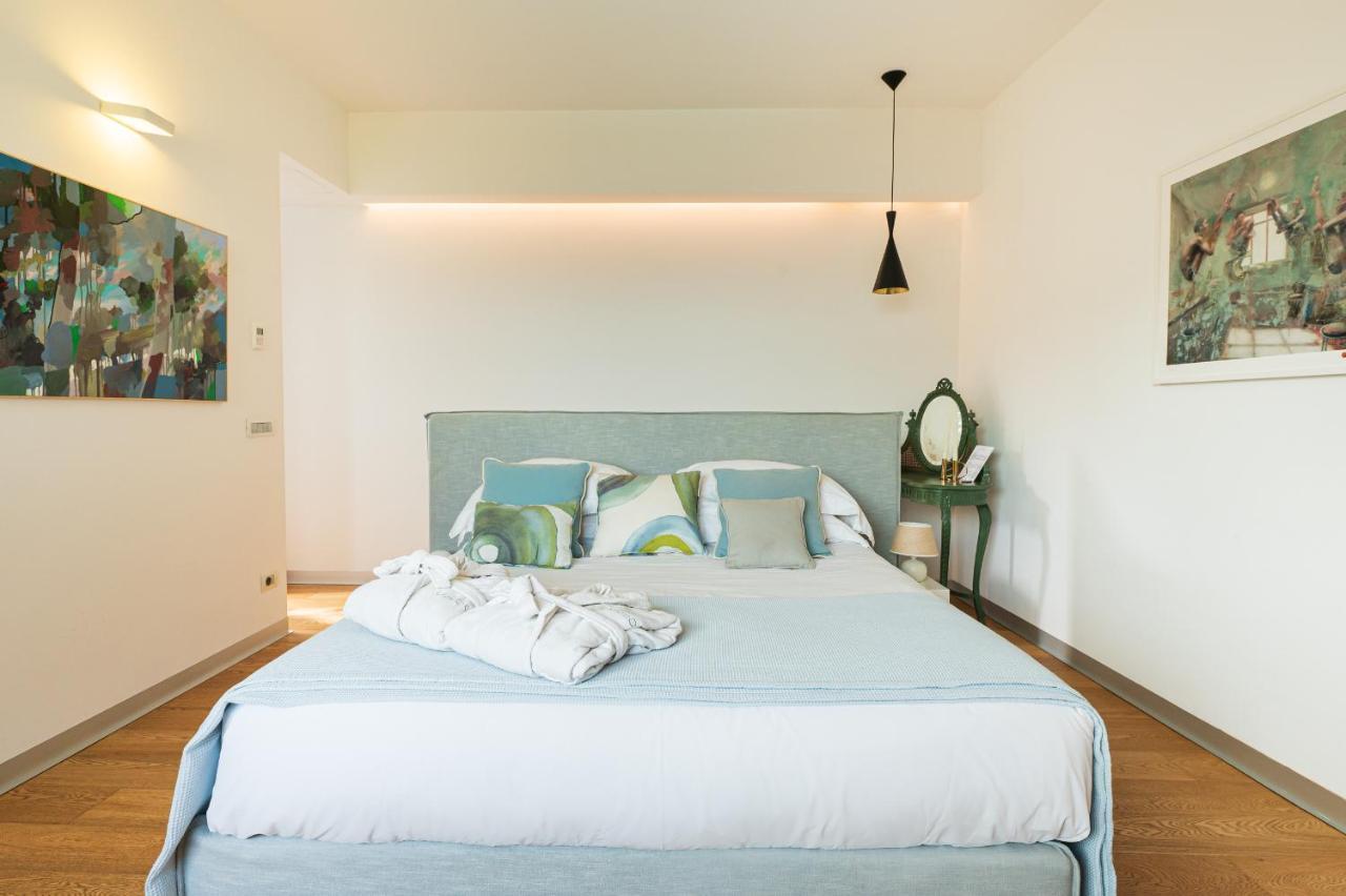 Unico Boutique Hotel D'Arte มอนเดลโล ภายนอก รูปภาพ