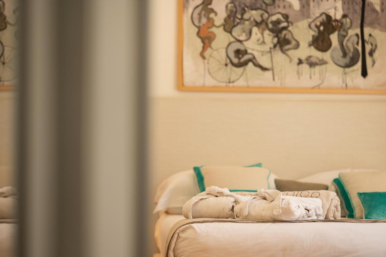 Unico Boutique Hotel D'Arte มอนเดลโล ภายนอก รูปภาพ