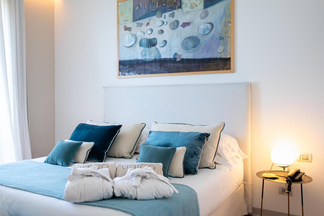 Unico Boutique Hotel D'Arte มอนเดลโล ภายนอก รูปภาพ