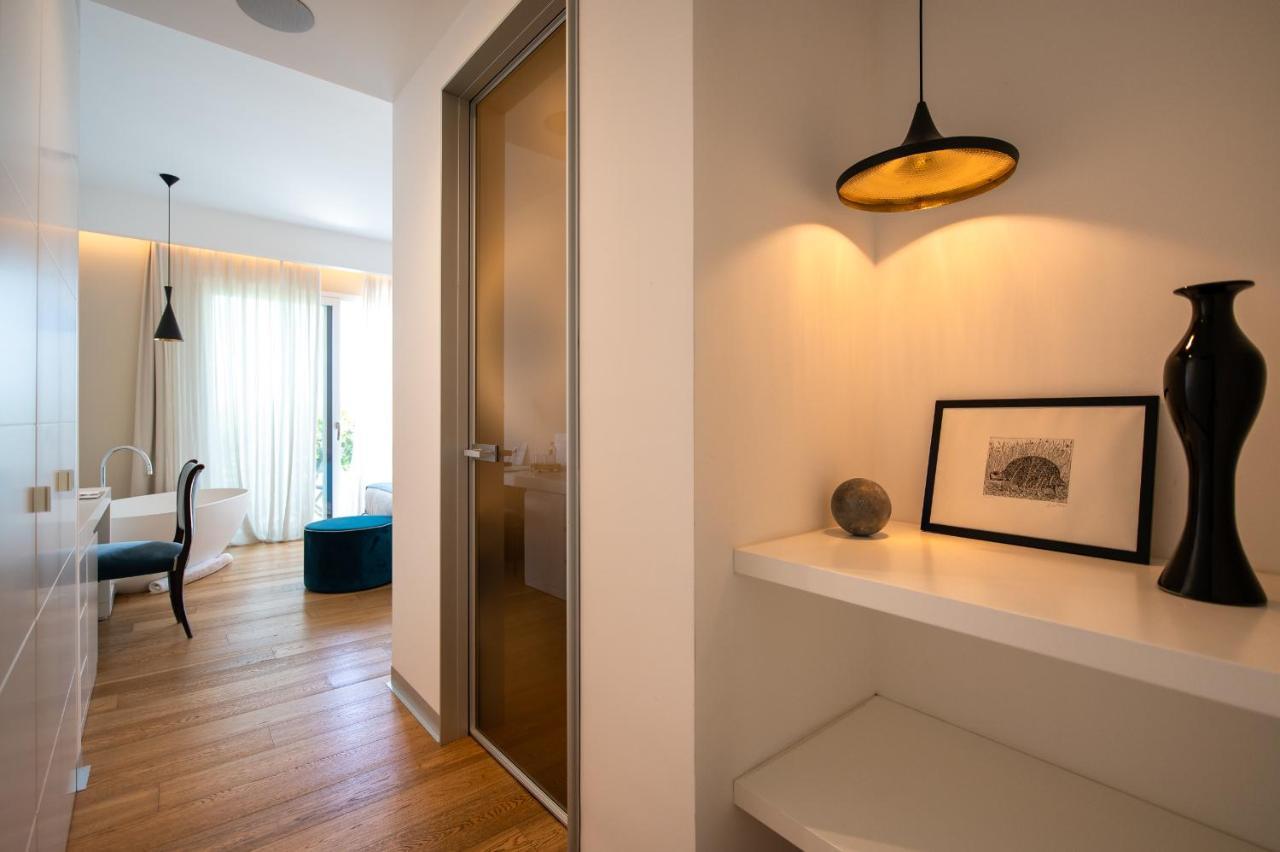 Unico Boutique Hotel D'Arte มอนเดลโล ภายนอก รูปภาพ